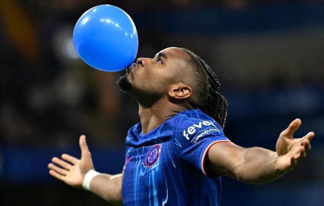 华体会主页-法尔克：恩昆库更愿意加盟拜仁，但拜仁监事会只允许租借转会