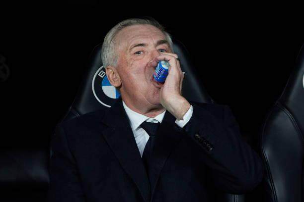 1737081088116065227.jpg 华体会官方网站-安切洛蒂:球迷的嘘声是警钟,皇马还在争三冠