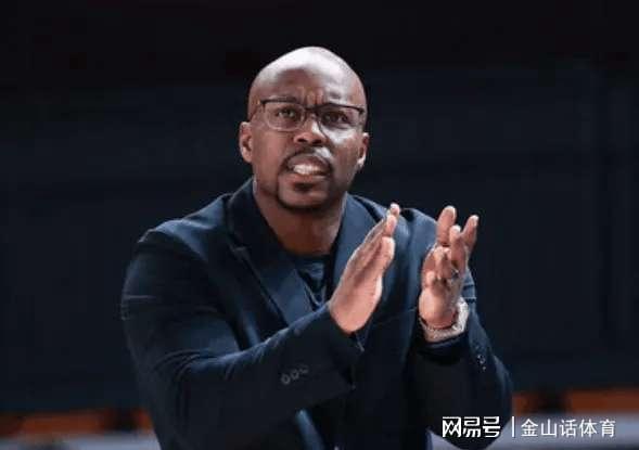 华体会体育官网-0分！0分！球队4次追平比分，最终没逆转，只因这哥俩，太拉胯了