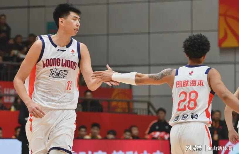 华体会体育官网-0分！0分！球队4次追平比分，最终没逆转，只因这哥俩，太拉胯了