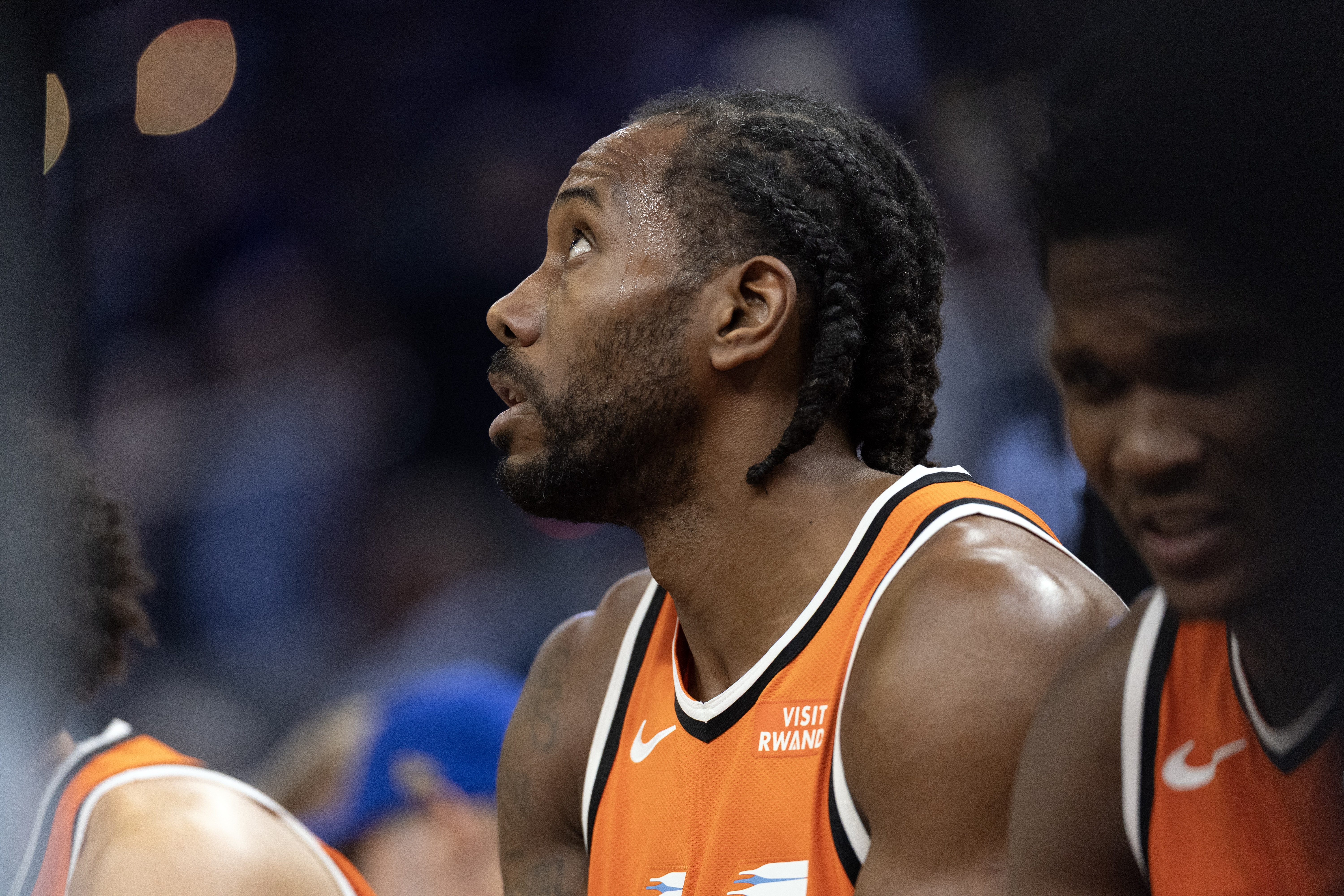 hth-延续纪录！伦纳德连续38场砍下20+ 距离队史纪录还差6场