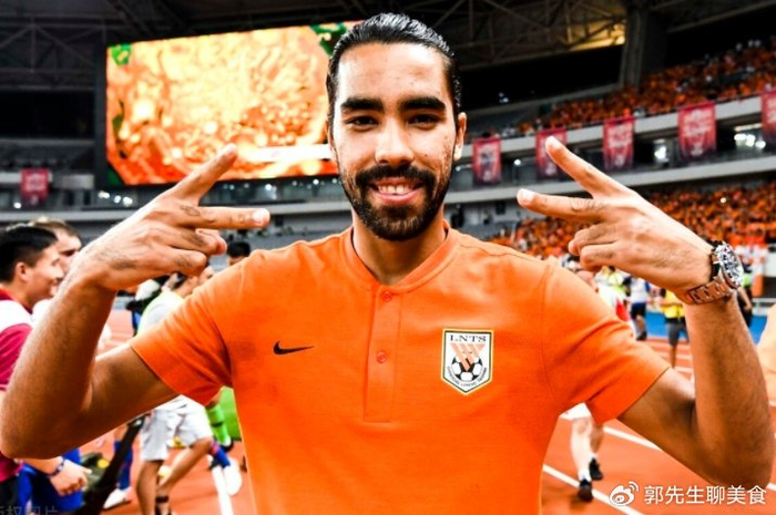 德转宣！鲁能本赛季将再次坐拥归化强援，直接身披20号战袍亮相|德尔加多|意大利|韩鹏|葡萄牙|山东泰山_新浪体育_新浪新闻