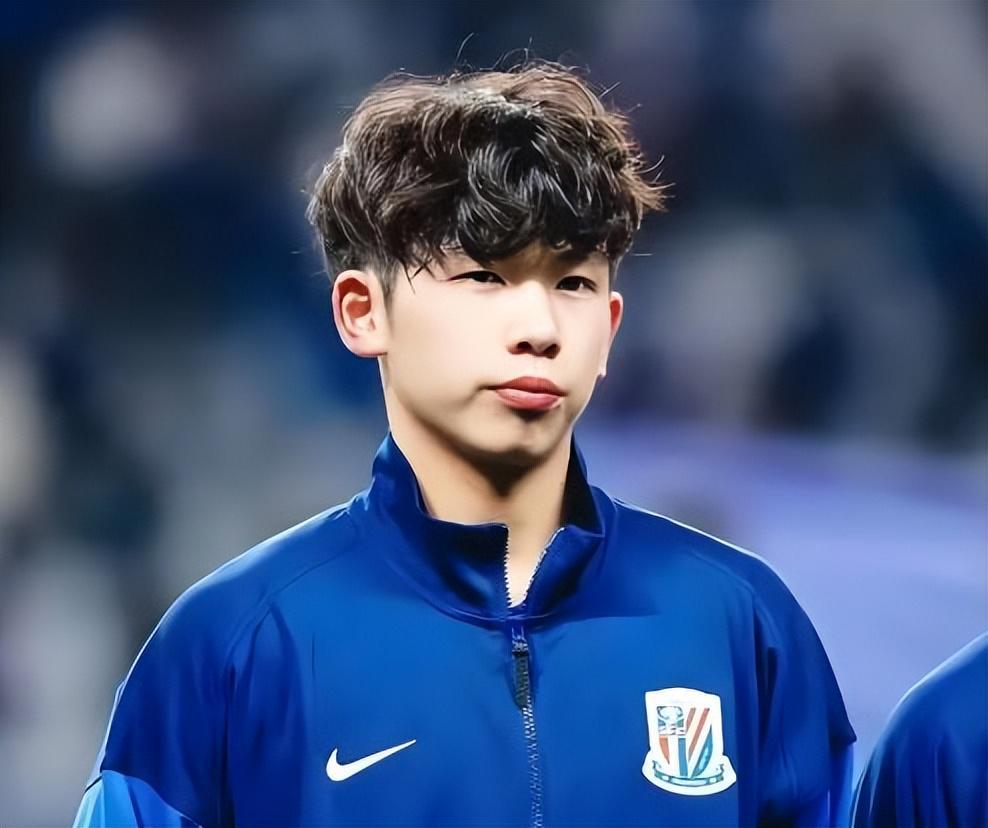 hth-成都蓉城中锋位置首次坐拥五大强援，两人有望踢主力，值得期待