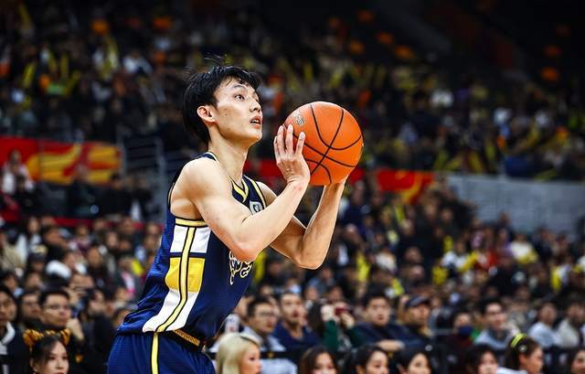 华体会官方网站-广东惨败暴露致命短板!8名国内球员仅18分,杜锋冲冠梦彻底破碎