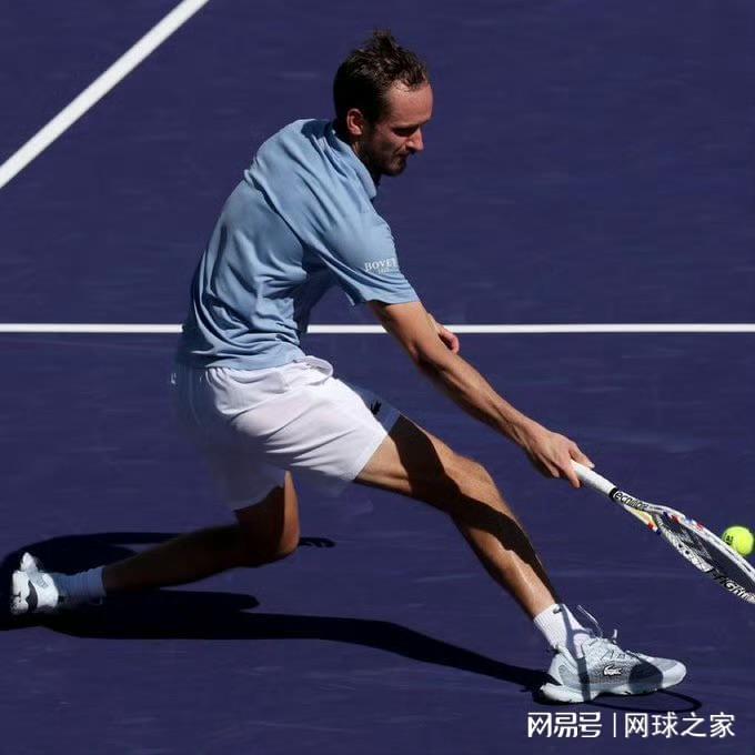 阿尔卡拉斯输得心服口服：从没见过这样的梅总，承认被当成靶子